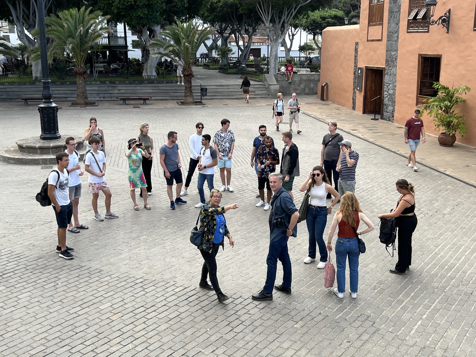 CIB22 group on a guided plaza tour