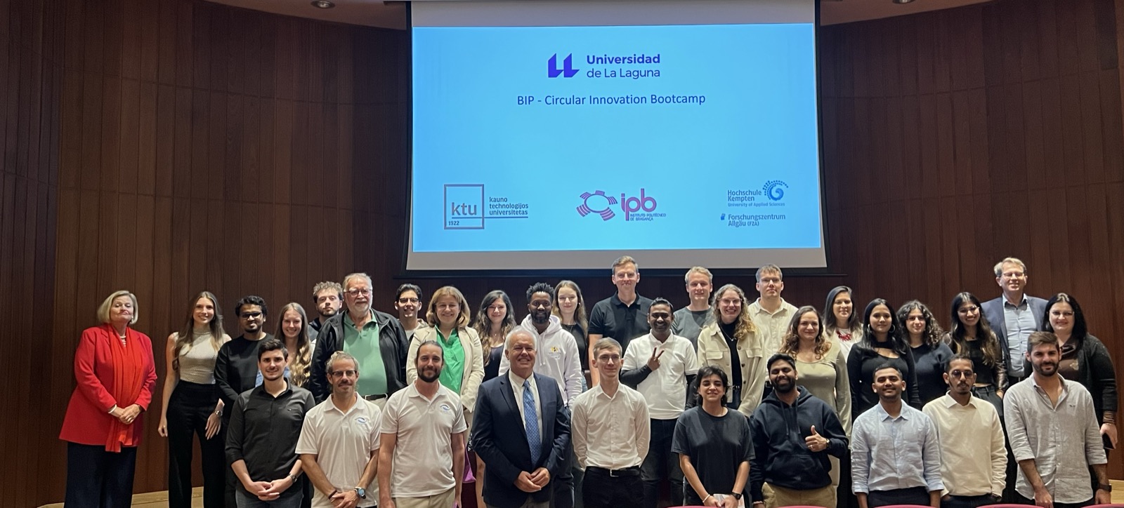 CIB 2024 group photo at Universidad de La Laguna